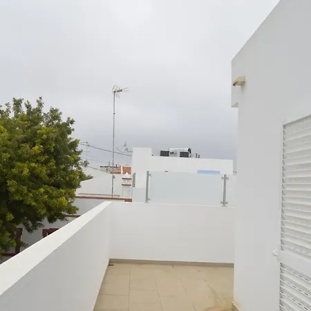 Moradia V2 Nova E Proximo Da Vakantiehuis