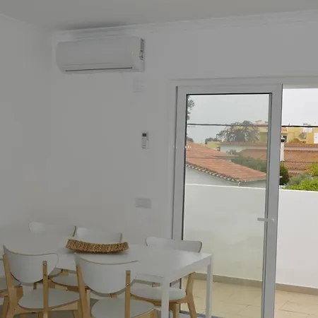 Moradia V2 Nova E Proximo Da Ferienhaus *