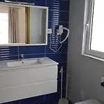 Moradia V2 Nova E Proximo Da Vakantiehuis *