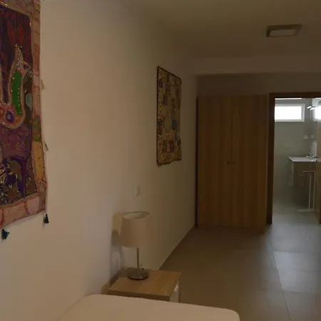 Moradia V2 Nova E Proximo Da